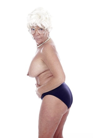 Plump Mature Tight Underwear - Grandma Panty at IdealMature.com